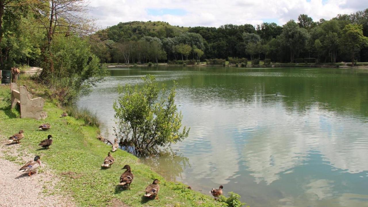 Villa La Ferme Des Pierrettes Menneville Esterno foto